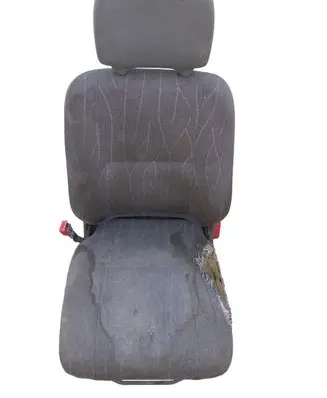 Volkswagen II LT Front driver seat XKL91000485