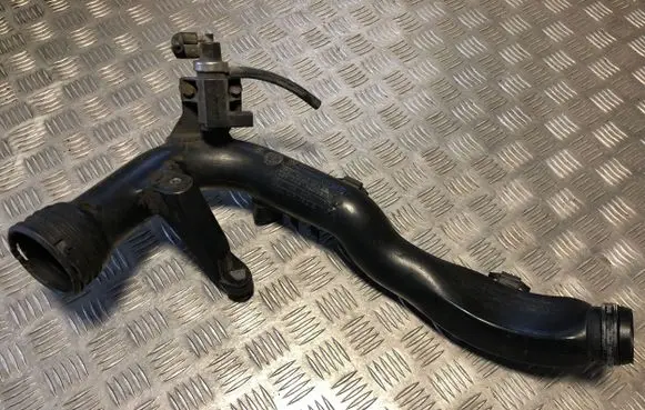 Volkswagen PASSAT B6 Intercooler hose/pipe 3B0145762B 8E0145768B