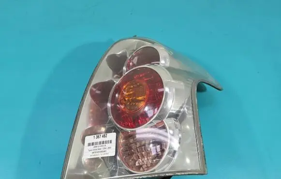 Toyota Corolla Verso E121 Rear/tail lights E410173 IMPRK1367482