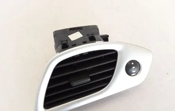 Renault Scenic III - Grand scenic III Dashboard side air vent grill/cover trim