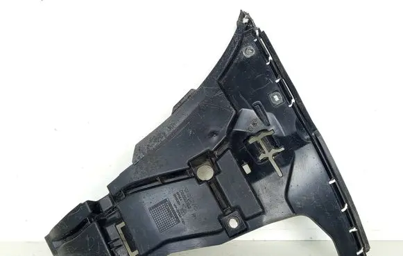 Volvo V70 Front bumper mounting bracket 08693182
