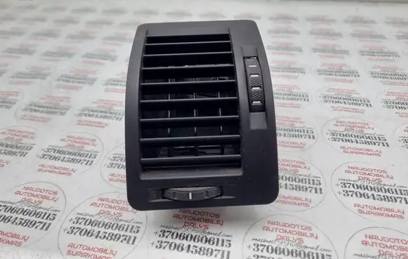 Skoda Octavia Mk2 (1Z) Dashboard side air vent grill/cover trim 1Z0819701