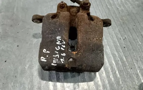 Opel Insignia A Front brake caliper