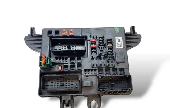 Opel Insignia A Fuse module 529050199 13277321 22175206811