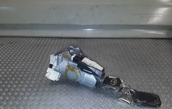 Toyota RAV 4 (XA20) Ignition lock 8978352010