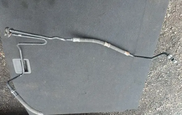Audi A3 S3 8L Power steering hose/pipe/line 1J0422893C