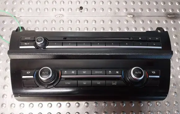 BMW 5 F10 F11 Air conditioner control unit module 6824206