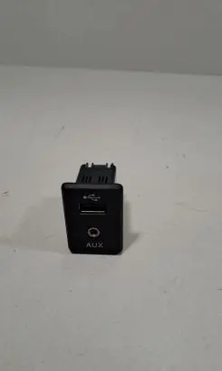 USB socket connector