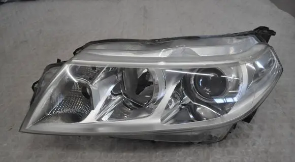Suzuki Vitara (LY) Headlight/headlamp 10018097 D209
