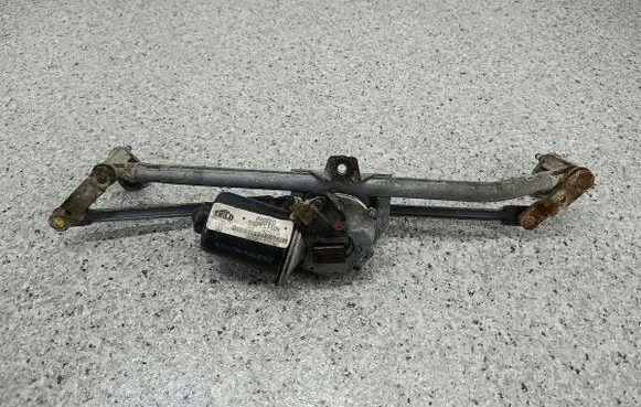 Volkswagen New Beetle Front wiper linkage 1C1955023A
