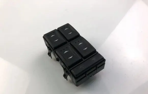 Ford Mondeo Mk III Electric window control switch 3S7T14A132BA