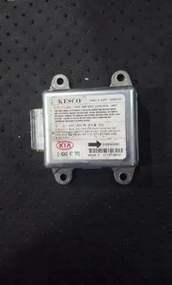 KIA Clarus Airbag control unit/module 0K9AB677F0 12790386GD