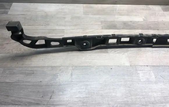 Volkswagen Golf VI Rear bumper mounting bracket 5K6807863