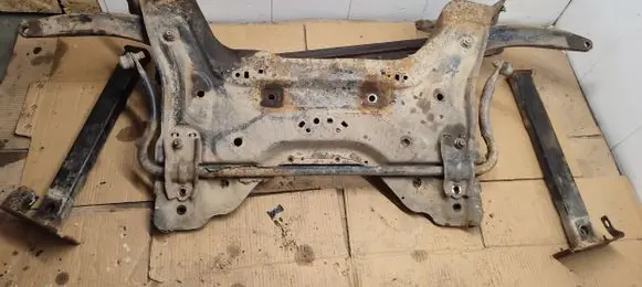 Citroen C4 I Rear subframe 