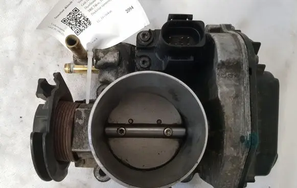 Volkswagen Golf IV Throttle valve 06A133064J 408237111012