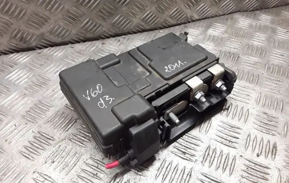 Volvo V60 Fuse box set 30659092 31337183 K067R