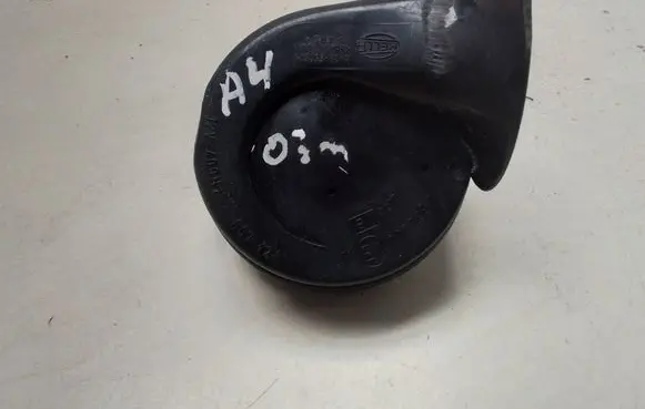 Audi A4 S4 B6 8E 8H Horn signal 1H0951221