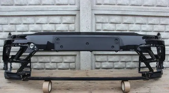 Volkswagen Tiguan Front bumper 5NN807221A