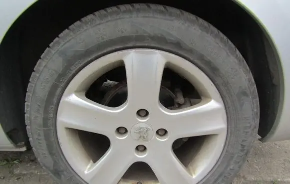 Peugeot 307 CC R12 alloy rim 