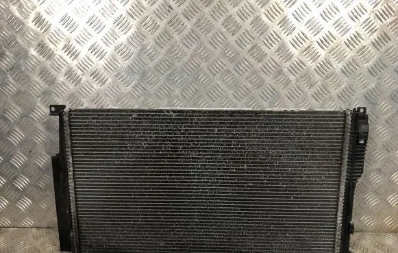 BMW 4 F32 F33 Coolant radiator 7600516