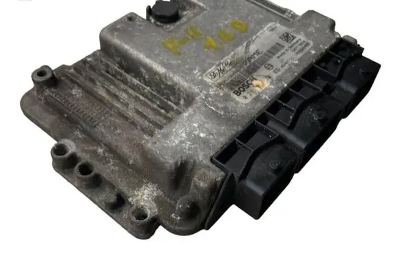Ford Focus Engine control unit/module 4M5112A650YE 18770970 1039S09455
