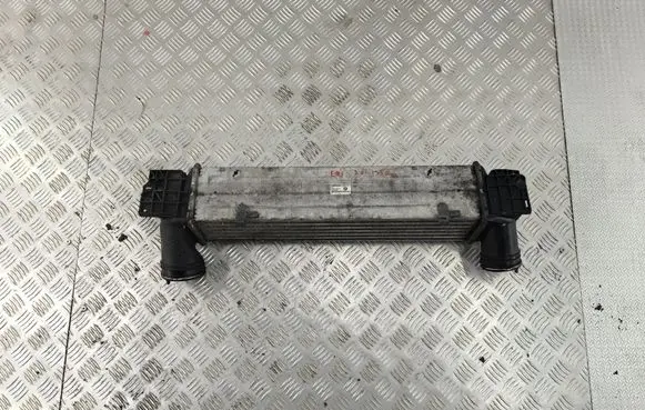 BMW 3 E90 E91 Intercooler radiator 3296399