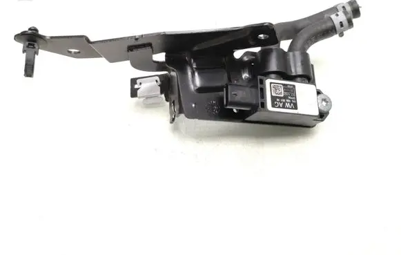 Seat Leon (5F) Exhaust gas pressure sensor 04L906051M S21703a