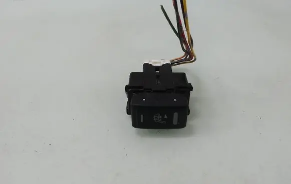 Nissan Micra Seat heating switch 2Z250