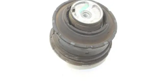 Mercedes-Benz SLK R171 Engine mount bracket 1712400217 A1712400217