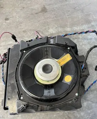 BMW 5 GT F07 Subwoofer speaker 9164586 18820010