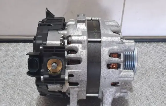 Fiat 500E Generator/alternator 00522087180