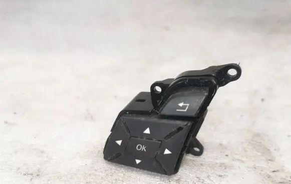 Mercedes-Benz B W246 W242 Steering wheel trim A2185400162 3415010102 113086171009