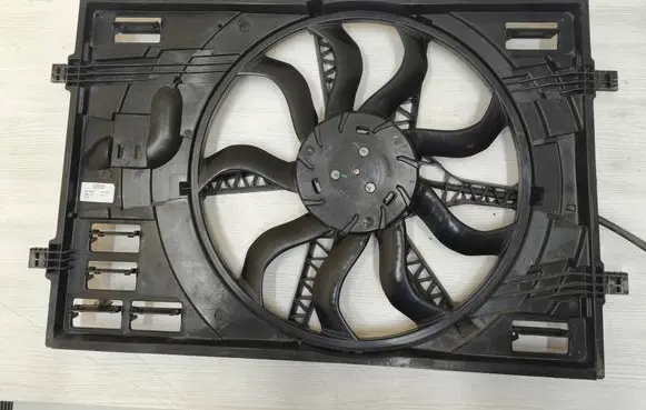 Audi Q2 - Electric radiator cooling fan 5WA121203P M0111857