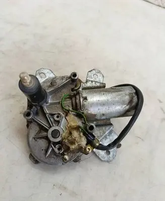 Nissan Terrano Rear window wiper motor 479