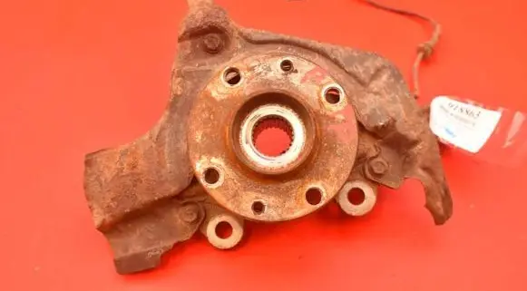 Fiat Linea Front wheel hub spindle knuckle