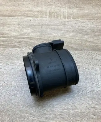 Peugeot 407 Mass air flow meter 9650010780