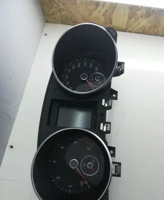 Volkswagen Golf VI Speedometer (instrument cluster) 5K0920917A