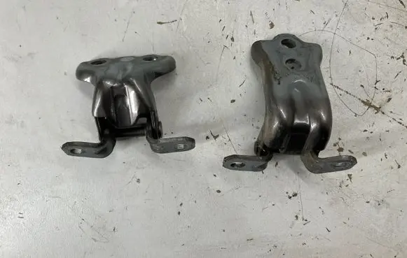 Subaru Forester SK Rear door hinge set 60079AG01B 60079AN010