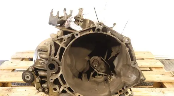 Manual 6 speed gearbox
