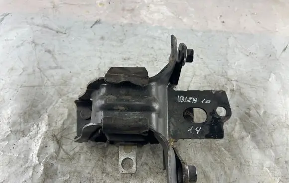 Seat Ibiza IV (6J,6P) Gearbox mount 6Q0199555