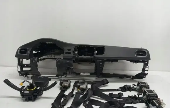 Volvo V60 Radio/GPS head unit trim 