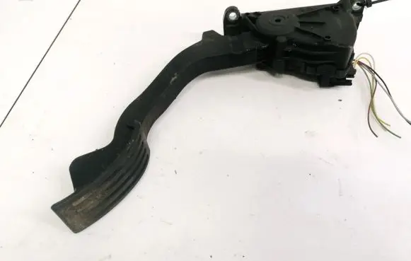 Ford Focus C-MAX Accelerator throttle pedal 3M519F836AF 3M51-9F836-AF