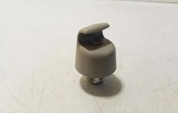 Sun visor clip/hook/bracket