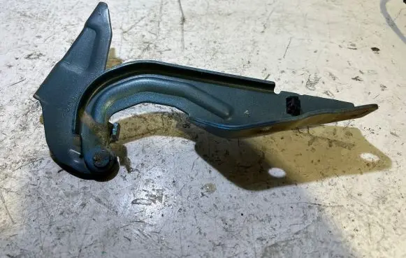 Mitsubishi ASX Engine bonnet/hood hinges RJC2