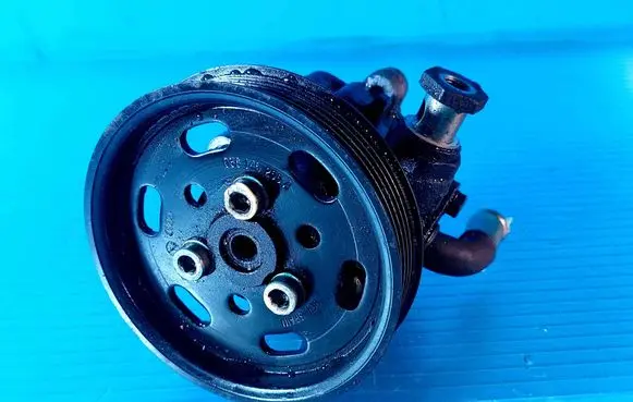 Skoda Octavia Mk1 (1U) Power steering pump