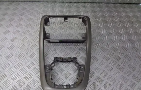 Fiat Croma Gear shifter surround trim plastic 735373402