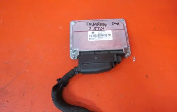 Volkswagen Touareg I Transfer box differential control unit 0AD927755L