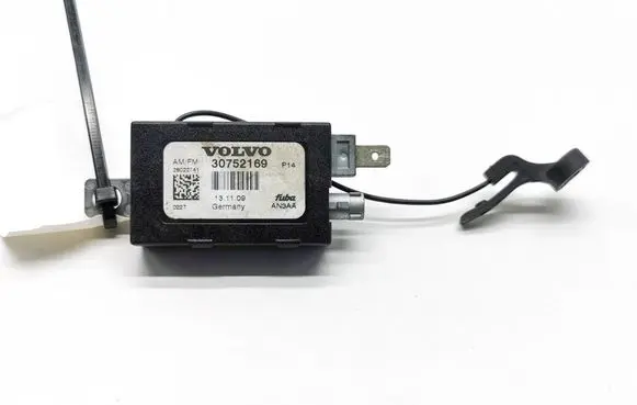 Volvo C30 Aerial antenna amplifier 30752169