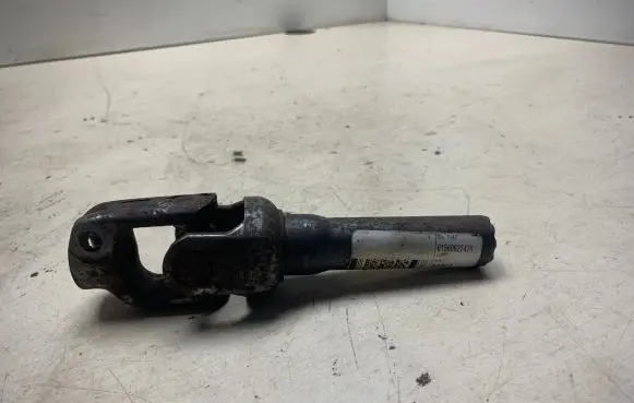 Alfa Romeo 159 Steering column universal joint 01560627470 00071