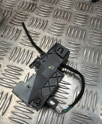 Mercedes-Benz E A207 Fuel tank cap lock A2048200072